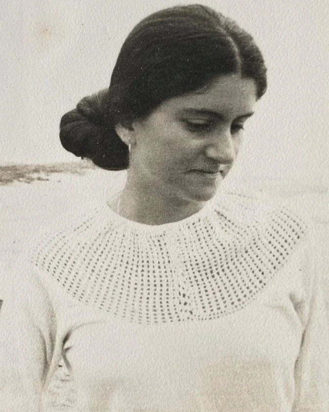 Gloria Arieira during her in India in 1977