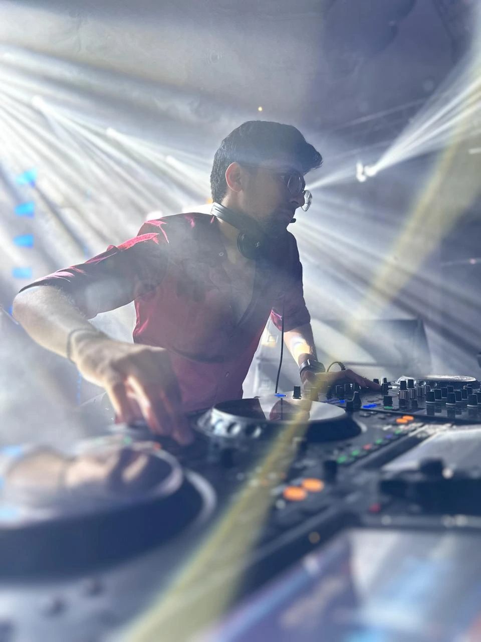 DJ AJ | Global Indian