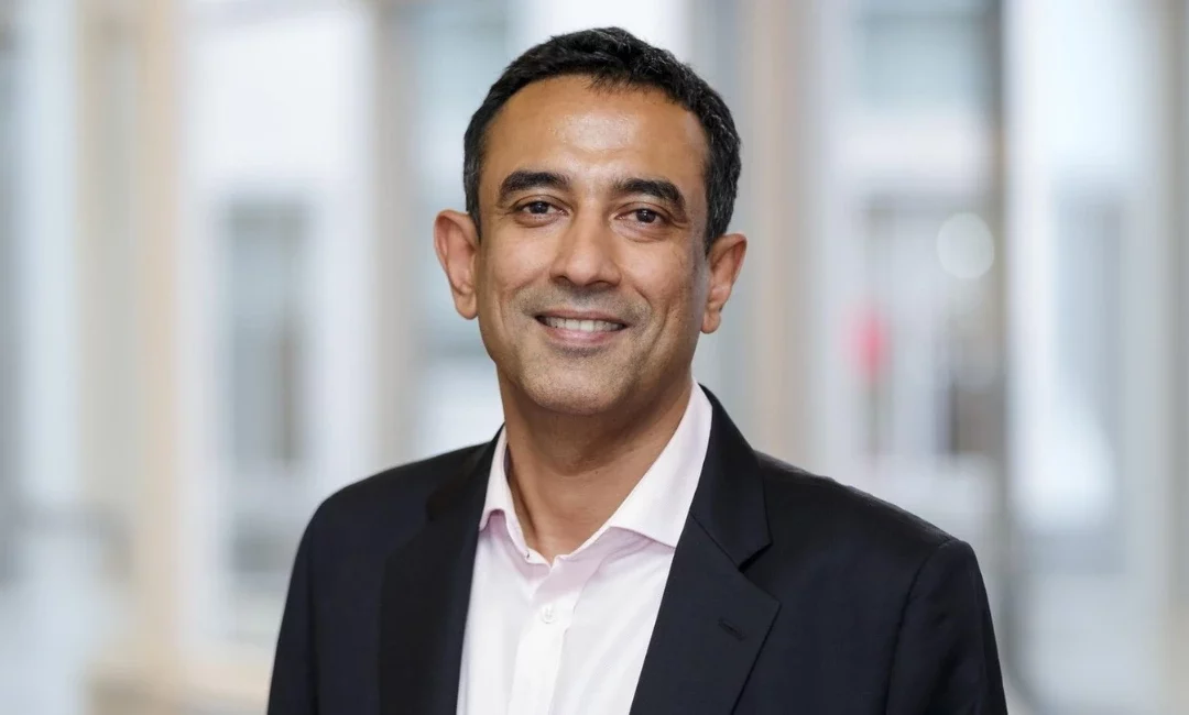 Indian Classrooms to Global Boardrooms: IIM grad Srini Gopalan named the next T-Mobile CEO