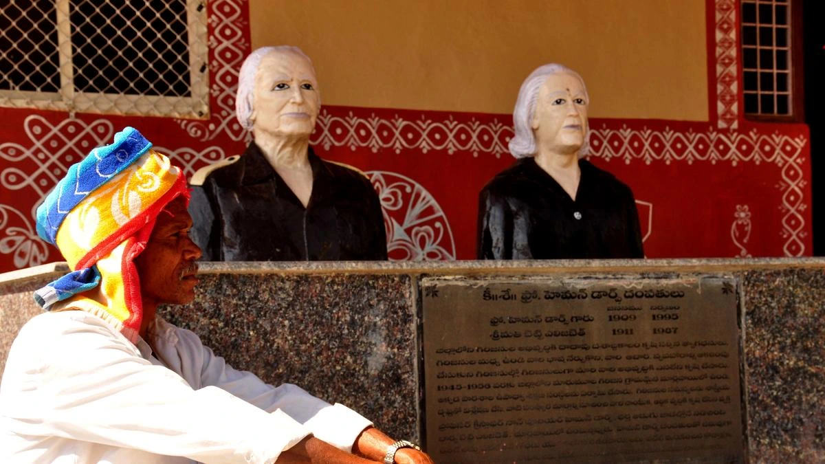 Australian anthropolist couple Christopher and Elizabeth