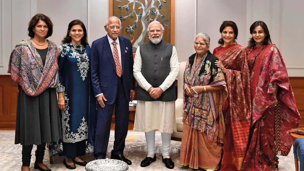 PM Modi with Dr Reddy, his wife and daughters