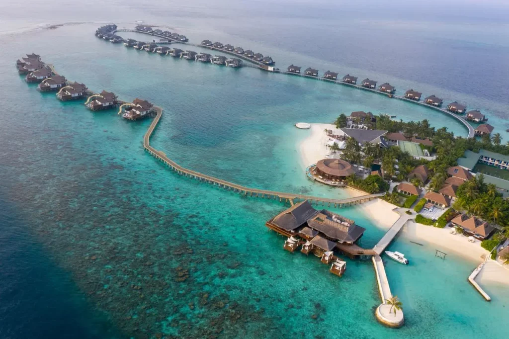 Atmosphere Core_Resort in Maldives