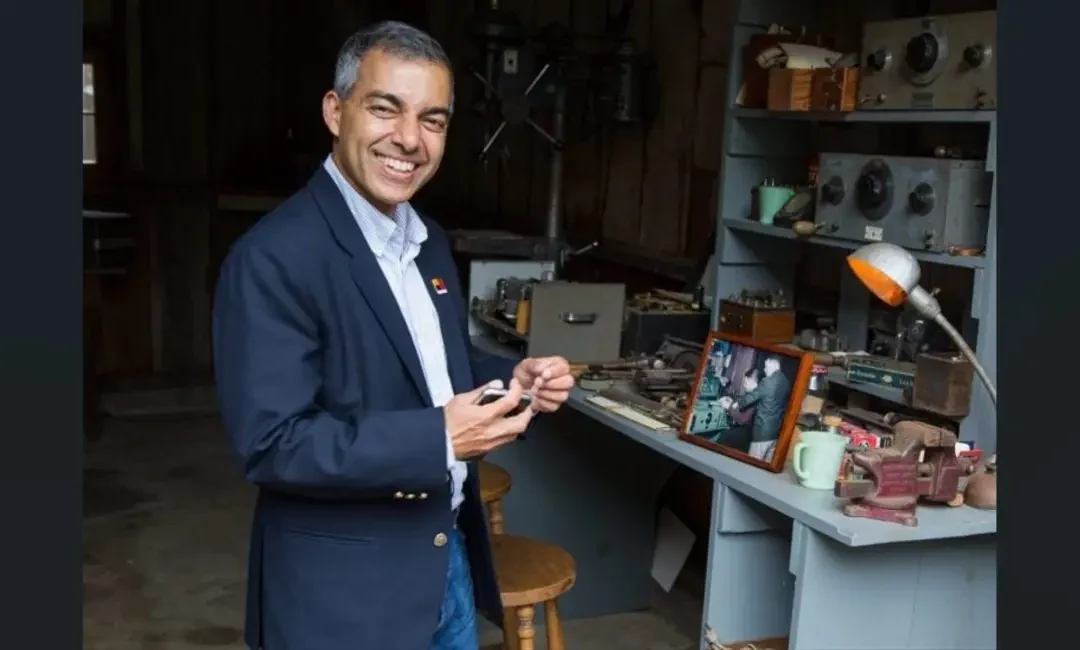 Vikram Sharma wins Prime Minister’s Prize in Australia for bringing quantum science to real-world cybersecurity